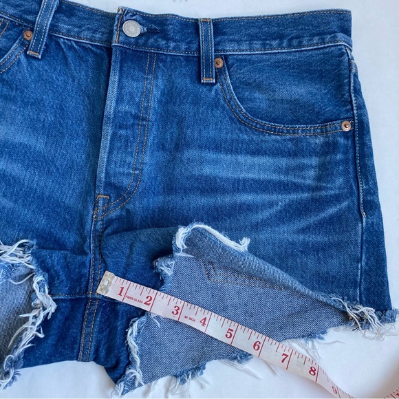 Levi’s 501 Premium Buttonfly Raw Hem Jean Shorts Size 29 - Picture 14 of 17